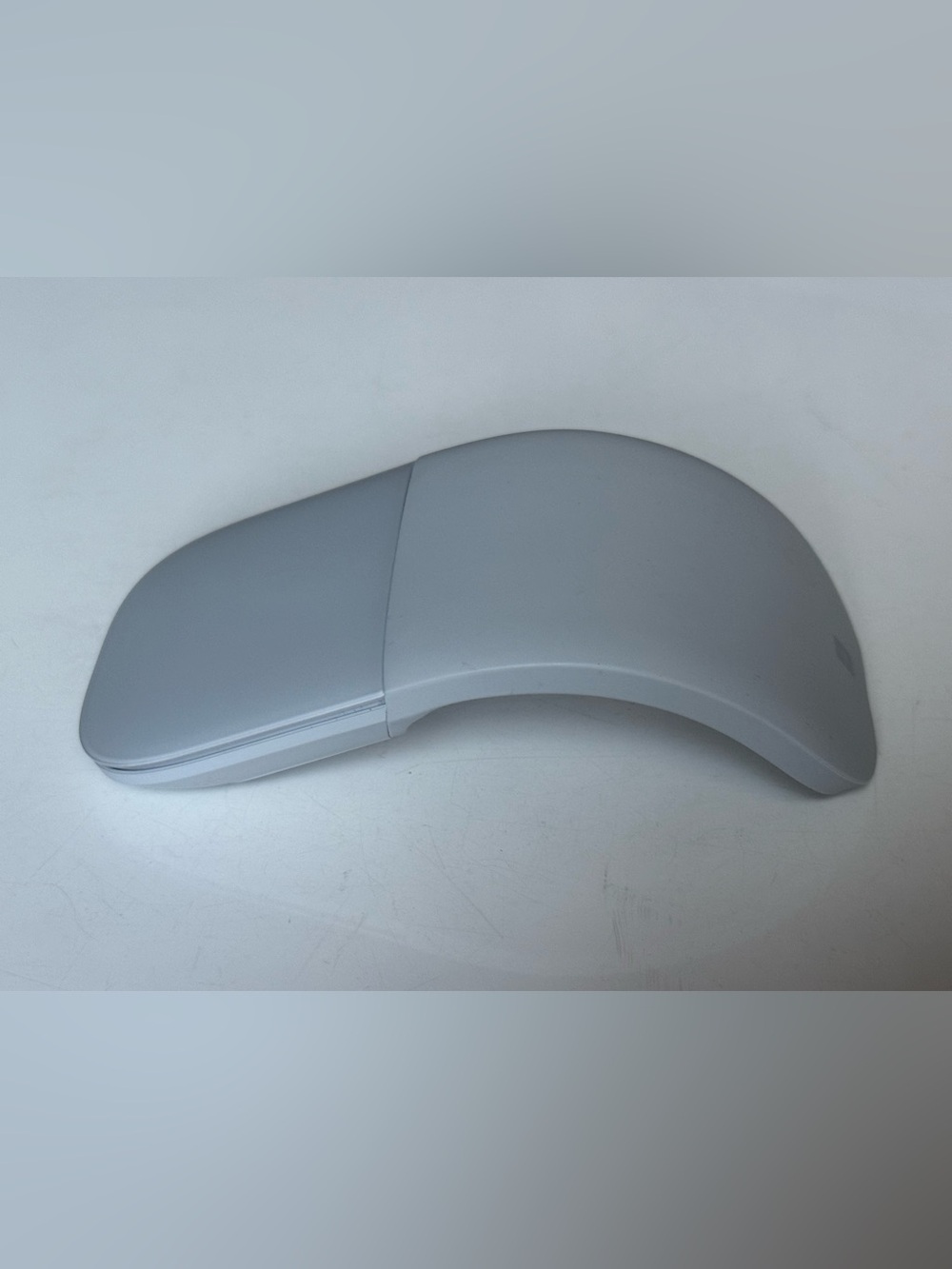 Microsoft Surface Arc Mouse in Light Gray